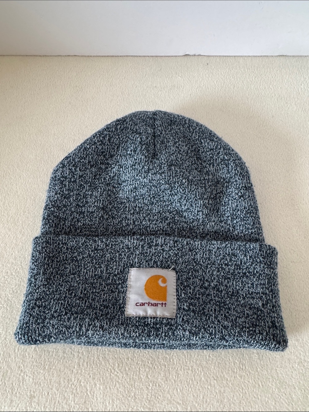 Carhartt turn back beanie